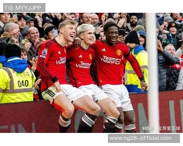 意甲激战：里昂与曼联战成平局引发全场惊呼数据分析揭示精彩瞬间