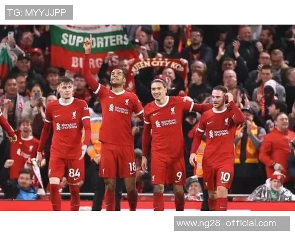 西甲激战利物浦与曼联战成平局转会传闻引发热议