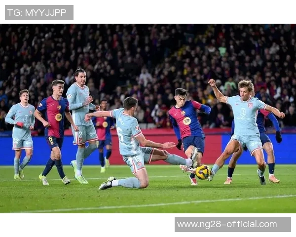 国王杯精彩对决皇马逆转热刺神奇扑救引发争议判罚全场沸腾