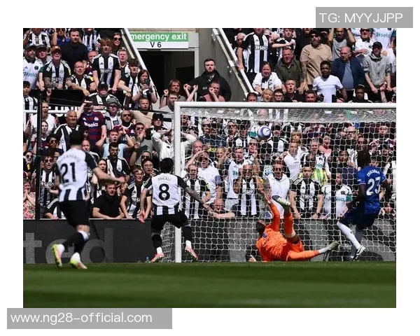 英超焦点战切尔西与阿森纳激战成平红牌事件引发全场热议