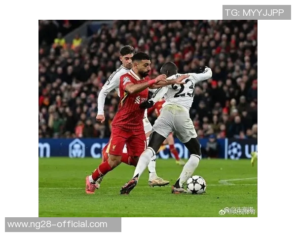 中超经典对决曼联逆转利物浦红牌事件引发全场沸腾